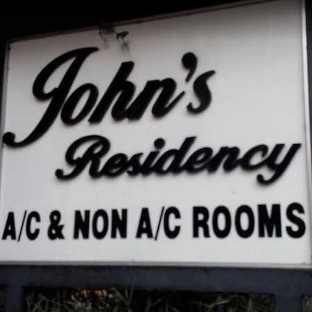 Отель Johns Residency Коччи Экстерьер фото